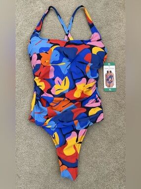 Nautica Women’s XL New with tags Cross Back One Piece Swimsuit Into The Jungle